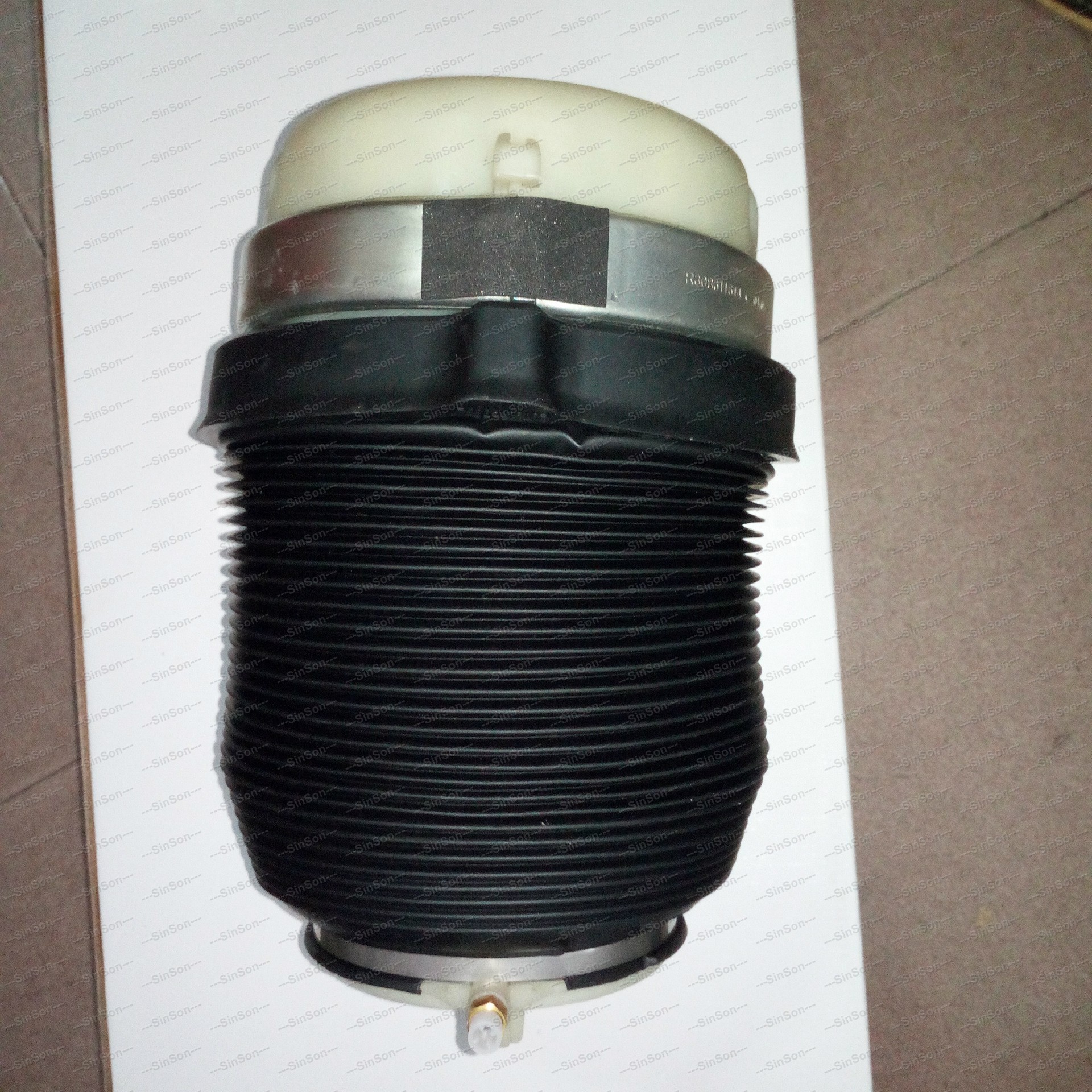 Suitable for Audi A6 car air spring 4F0616001J