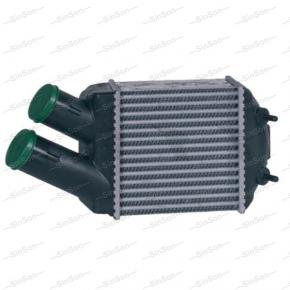 中冷器 - OEM:7700838130 用于雷诺 梅甘娜
